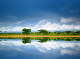 Obraz na płótnie Canvas Rainbow w jeziorze