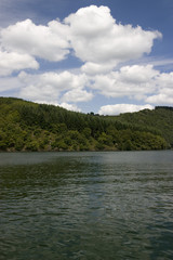 Fototapeta na wymiar Lago di Esch-sur-sure