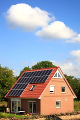 Energiespar - Haus Solardach Sonnenenergie Deutschland - 15992860