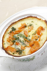 サーモングラタン