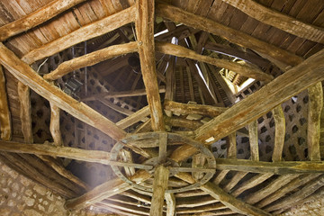 france; normandie; eure; abbaye de Mortemer : pigeonnier, intéri