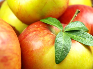 red apples background