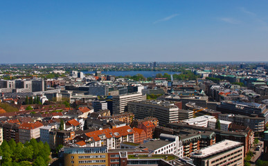 Über den Dächern Hamburgs