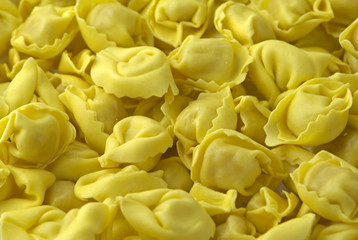 Tortellini crudi