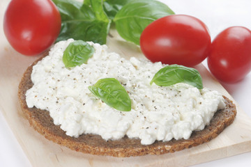 Cottage Cheese on Wholegrain Bread