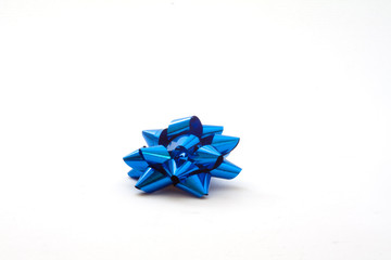 side vie of blue bow