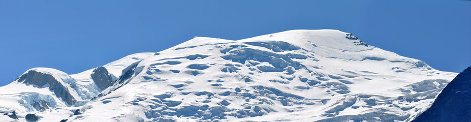 Fototapeta na wymiar szczyt Mont Blanc