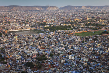 jaipur, abendliches häusermeer