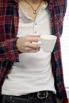 671 件の最適な コーヒーカップを持つ手 画像 ストック写真 ベクター Adobe Stock