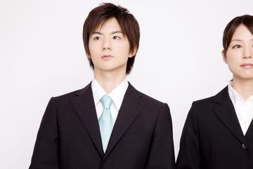 面接を受ける男女