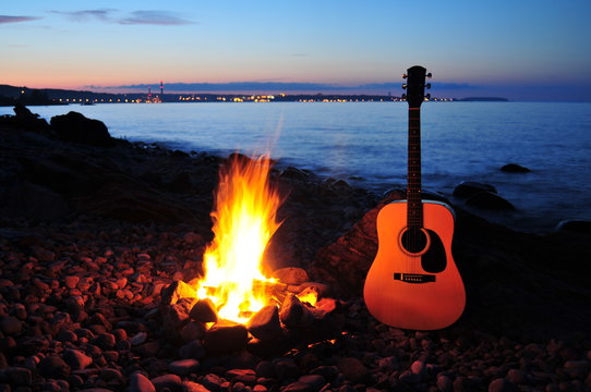 Guitar Campfire Images – Browse 8,605 Stock Photos, Vectors, and Video |  Adobe Stock