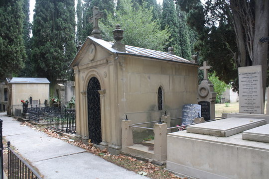 Cripta del cementerio de Pamplona, Navarra.