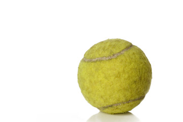 Gelber Tennisball