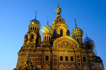 Fototapeta na wymiar Kościół Świętego Zbawiciela na Krwi rozlane w Sankt Petersburgu