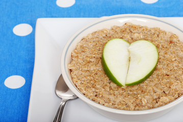 oatmeal with heart shaped apple slices