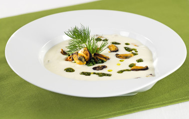 Clams in creamy sauce