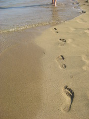 spiaggia e orme