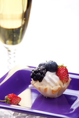 Fruit petite cake
