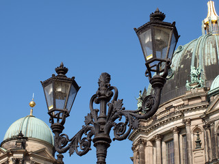 Fototapeta na wymiar alte Stadtlampe