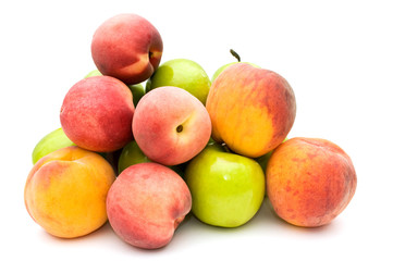 Fototapeta na wymiar Green apples and peaches.