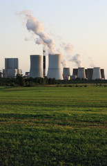 Fototapeta na wymiar Węgiel brunatny elektrowni
