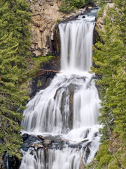 Fototapeta premium Triple Plunge, Undine Falls, Yellowstone National Park