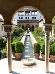 Granada-Generalife Patio Acequia 04