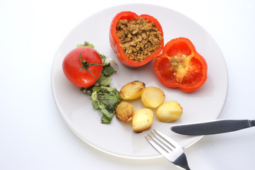 Red mince filled paprika with potato