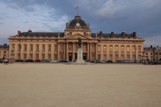 L' Ecole Militaire