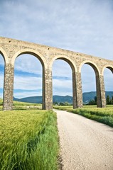 track to the aqueduct