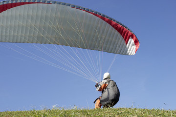 Start zu einem Paragliderflug