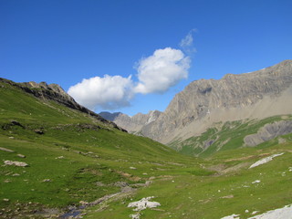 Fototapeta na wymiar Chaîne de montagne.