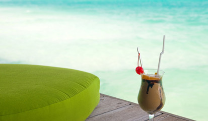 Cocktail Lounge am Strand