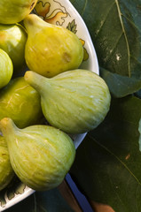 figs in a plate