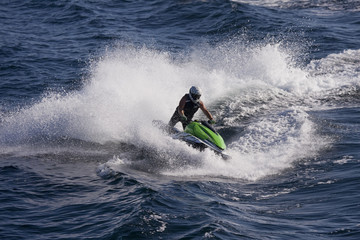 Obraz premium Homme sur jet ski