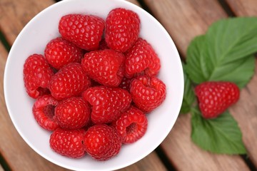 reife himbeeren raspberries