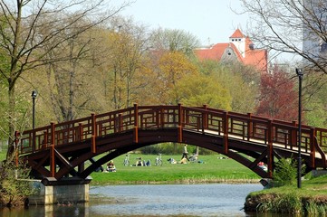 Brücke im Johannapark in Leipzig