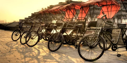 Tuinposter Xi& 39 an / China - Stadsmuur met fietsen © XtravaganT