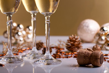 glasses of champagne