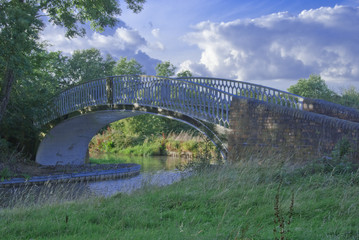 Fototapeta na wymiar Canal Foot Bridge