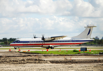 Propeller airplane