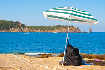 Sonnenschirm am Meer
