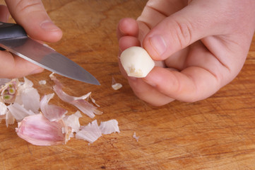 prepare vegetables to make a nice and healthy soup