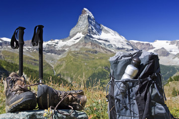 Blick auf das Matterhorn in der Schweiz - obrazy, fototapety, plakaty