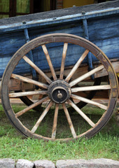 Fototapeta na wymiar Wooden Wheel
