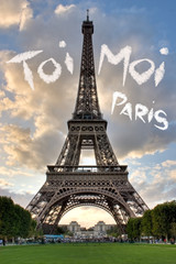 Fototapeta na wymiar Miłość w Paryżu wieży Eiffla Concept Francja - Ty i ja