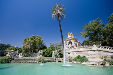 Fototapeta na wymiar Fontanna, park, Ciutadel w Barcelonie