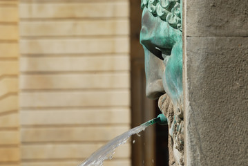 fontaine, place de la république, Arles, France © beatrice prève