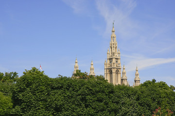 Fototapeta premium Türme des Wiener Rathauses