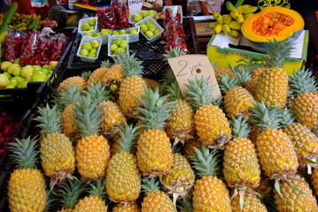 &eacute;talage d'ananas